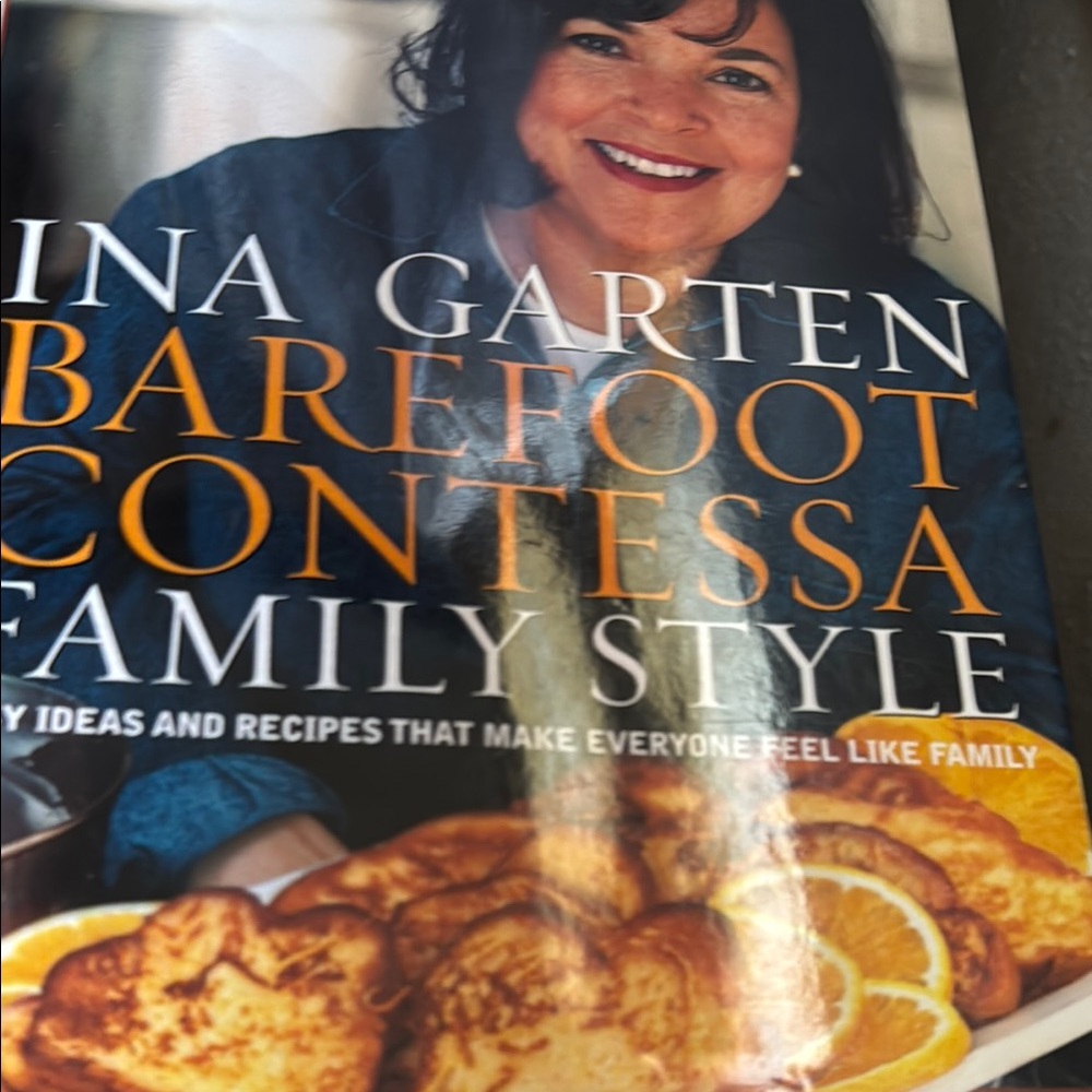 Family Style Cookbook by Barefoot Contessa Ina Garten used, in very good co